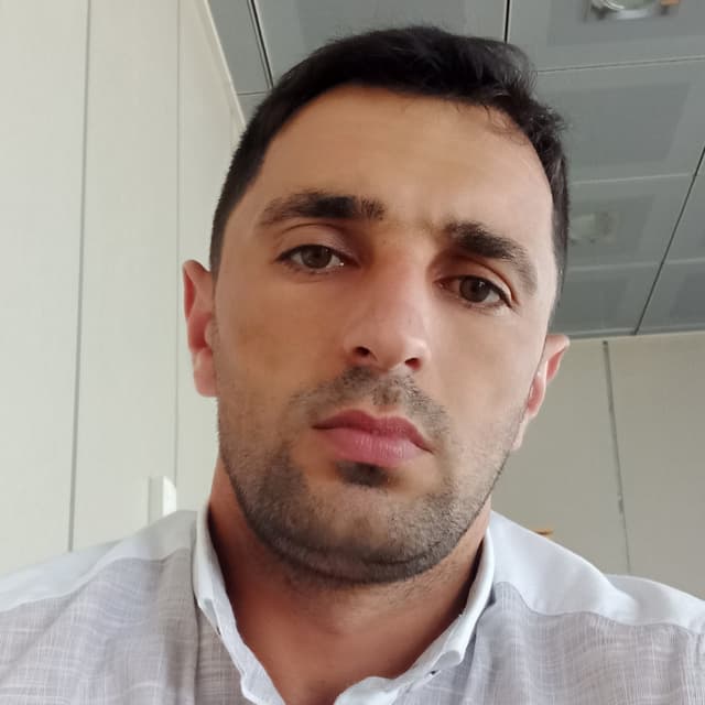 Vüsal Poladov