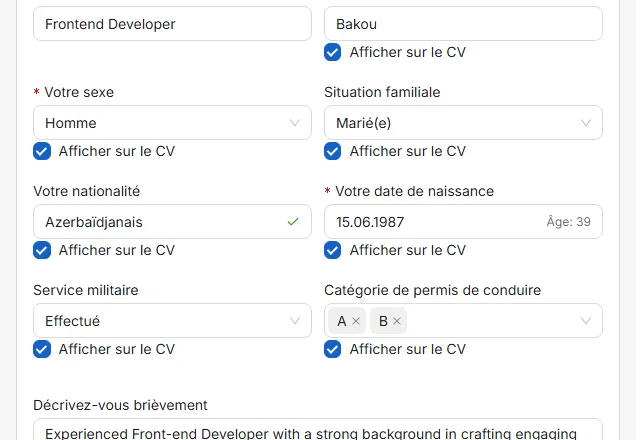 L'œil à côté d'un champ décide s'il est imprimé. Barré, l'information reste dans l'application mais pas sur le CV.